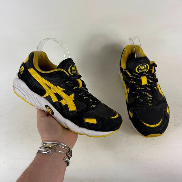 Asics Gel-Diablo Welcome to the Dojo Running Shoes Men 7.5 Black Yellow 1191A129 - Picture 1 of 10